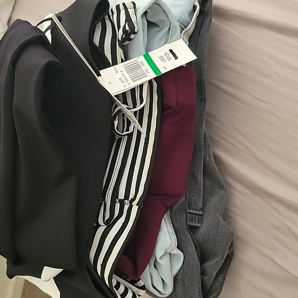 Men jeans 3 pairs and dresses